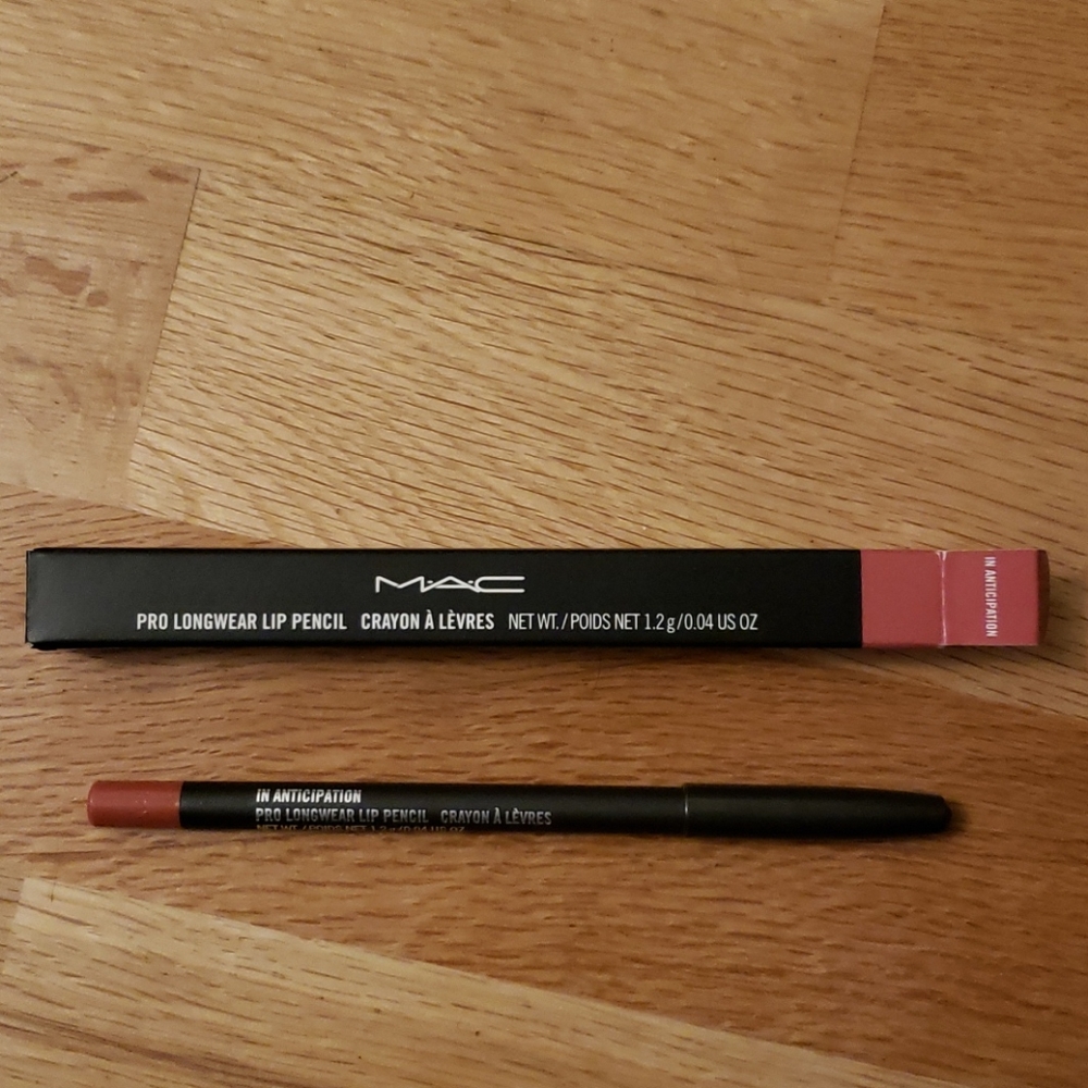 NIB MAC "In Anticipation" lip pencil